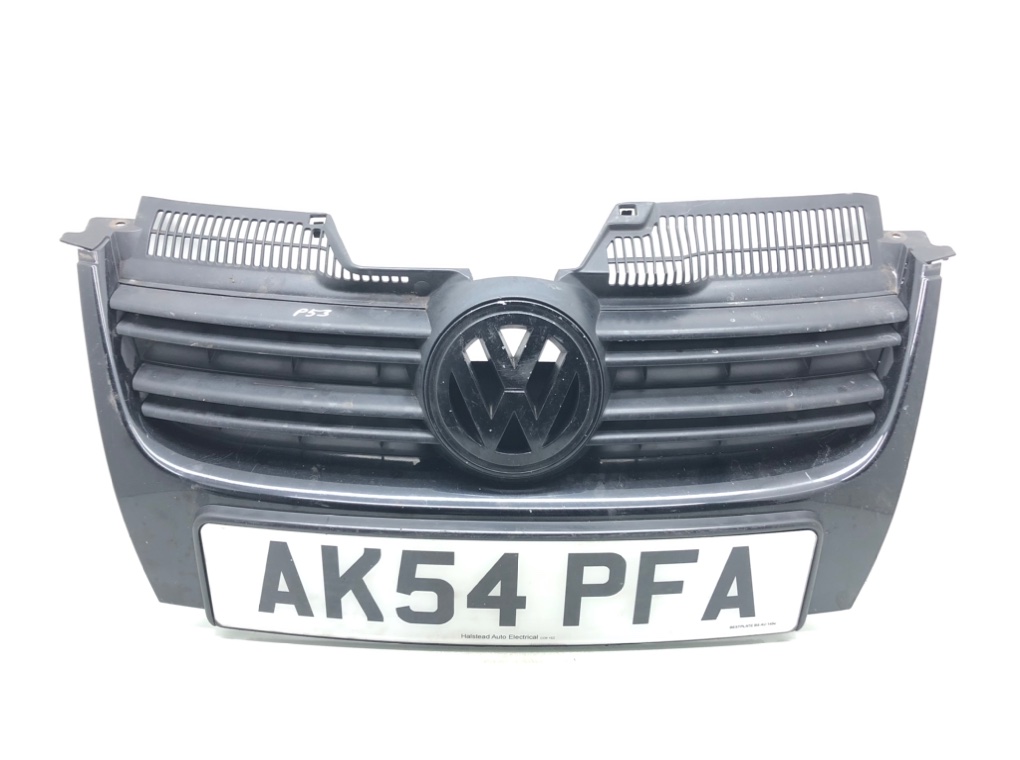 Решетка радиатора для Volkswagen Golf, 2004 г. 1.6 FSI бензин б/у