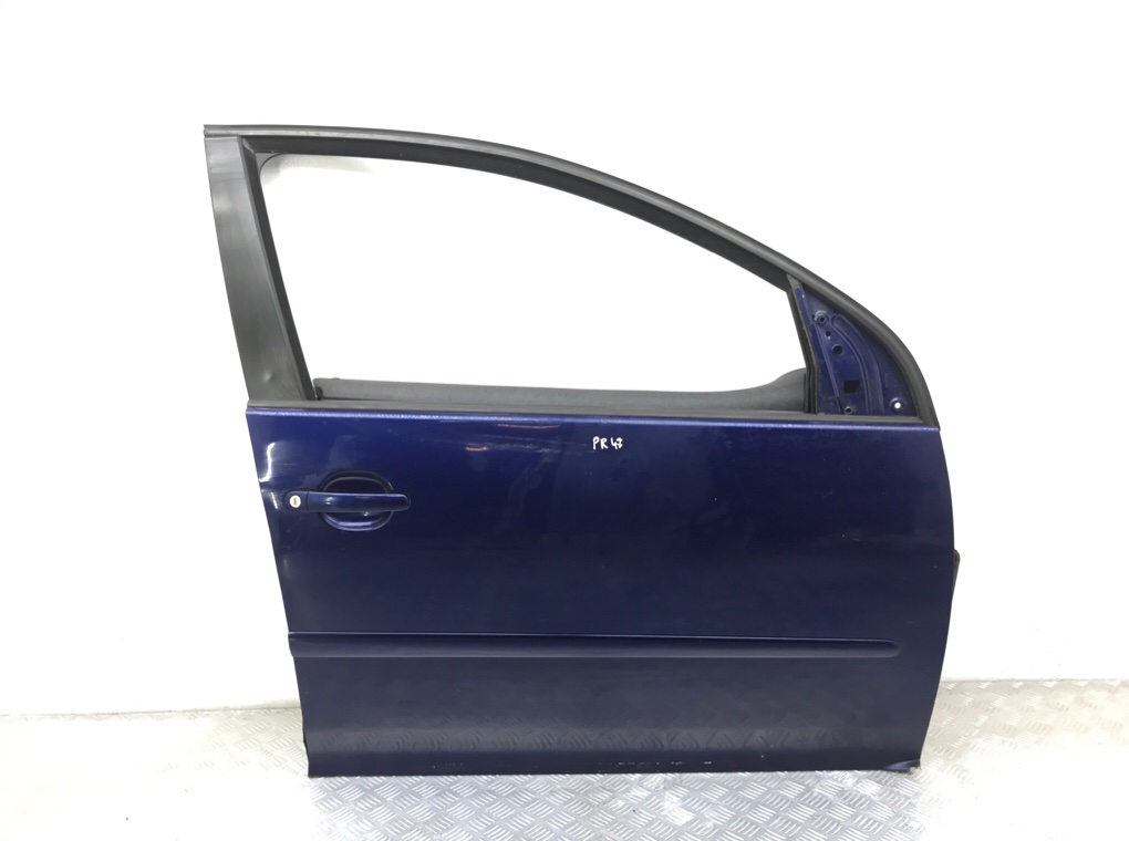 Дверь передняя правая для Volkswagen Golf, 2007 г. 1.9 TDi дизель б/у