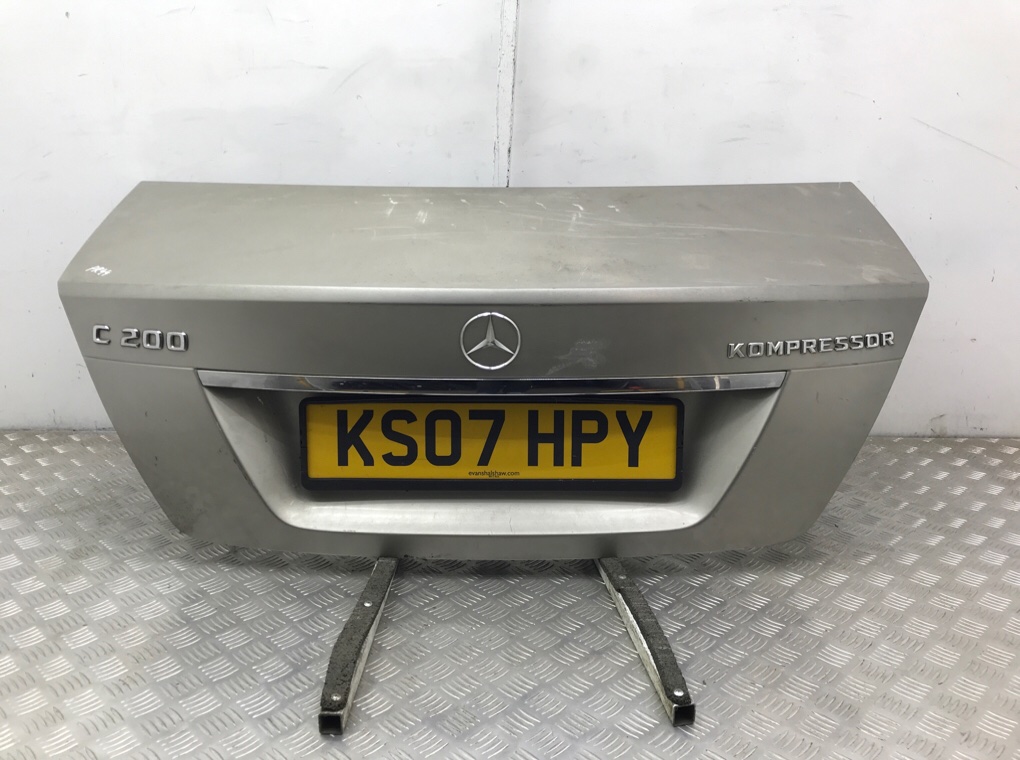 Крышка багажника для Mercedes C W204, 2007 г. 1.8 i бензин б/у