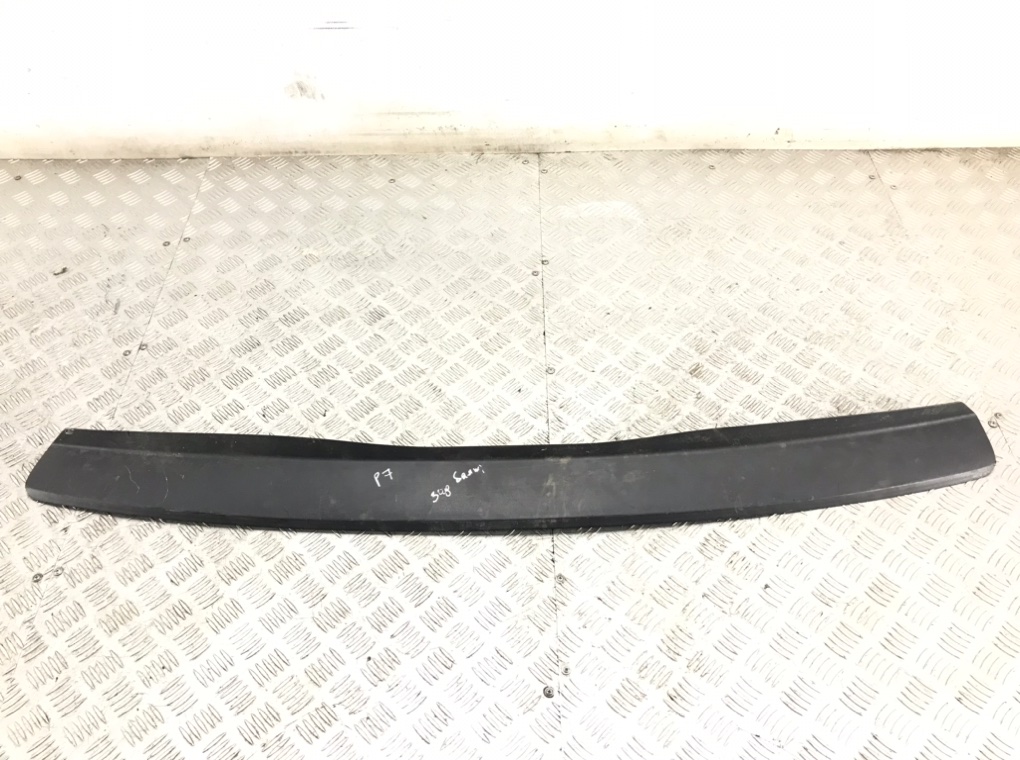 Накладка на бампер для Opel Vectra, 2005 г. 1.9 CDTi дизель б/у
