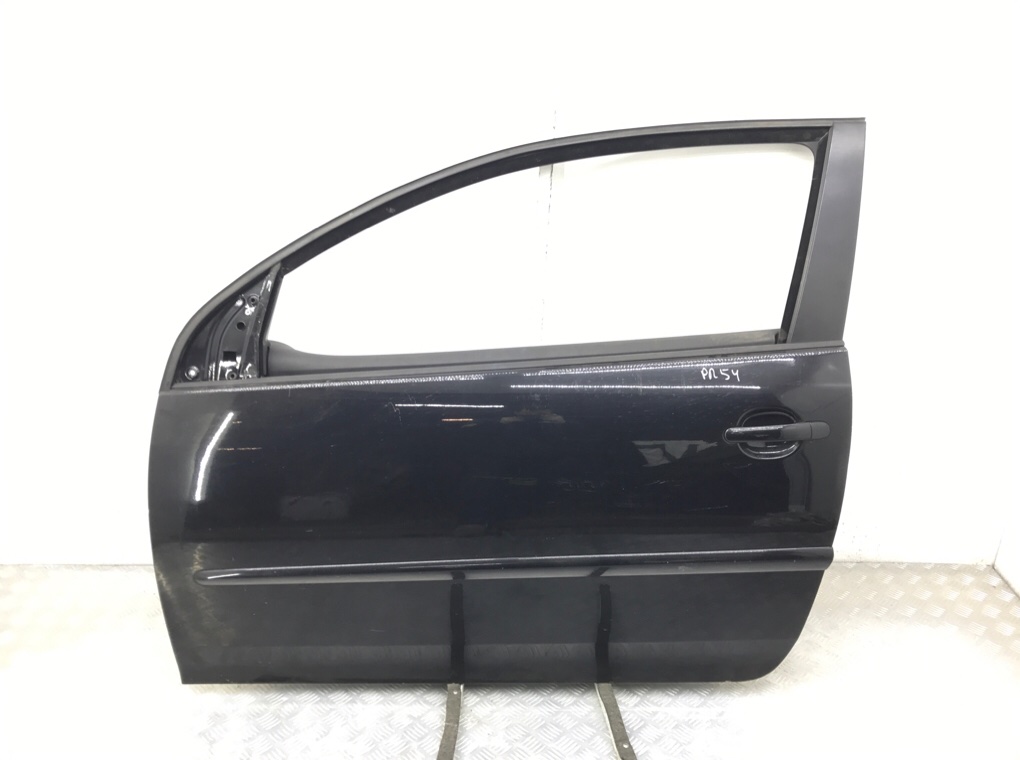 Дверь передняя левая для Volkswagen Golf, 2005 г. 2.0 FSI бензин б/у