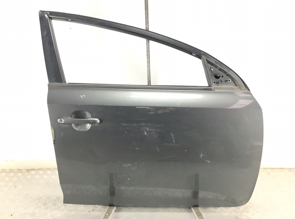 Дверь передняя правая для Kia Ceed, 2010 г. 1.6 CRDi дизель б/у