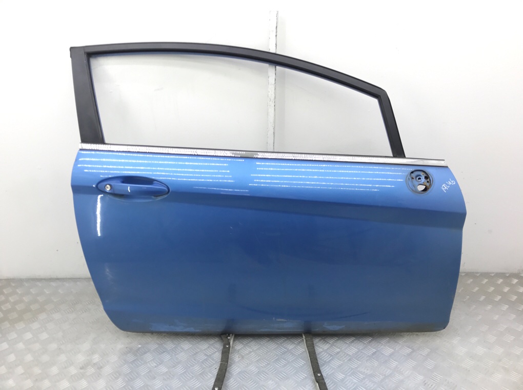 Дверь передняя правая для Ford Fiesta, 2010 г. 1.2 i бензин б/у
