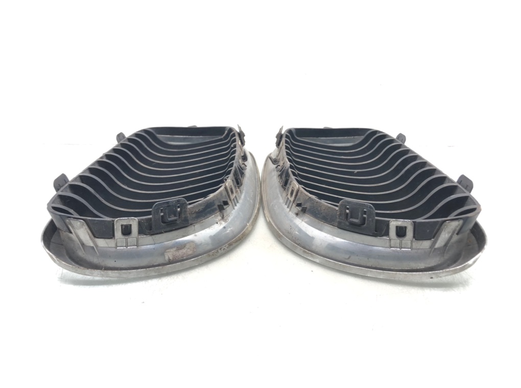 Решетка радиатора для BMW 3 E90/E91/E92/E93, 2007 г. 2.0 TD дизель б/у — фото 6