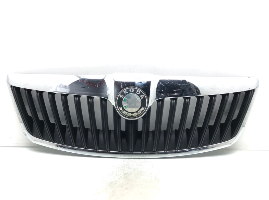 Решетка радиатора для Skoda Octavia, 2009 г. 1.4 TSI бензин б/у