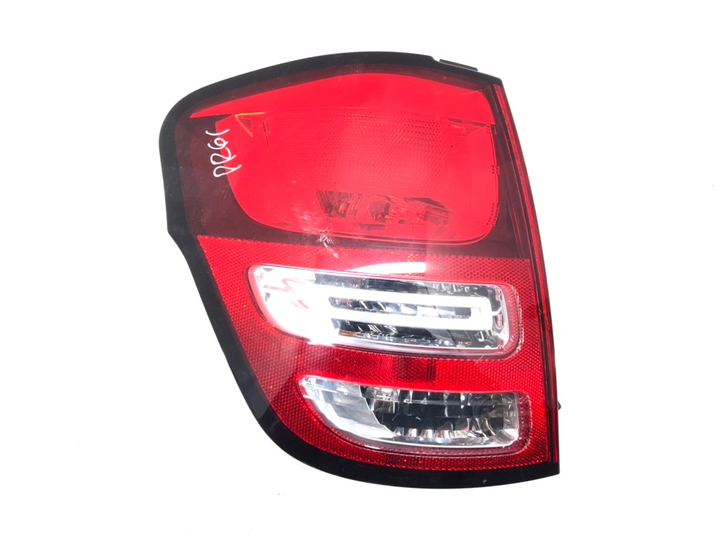 Фонарь задний левый для Citroen C3, 2011 г. 1.4 HDi дизель б/у