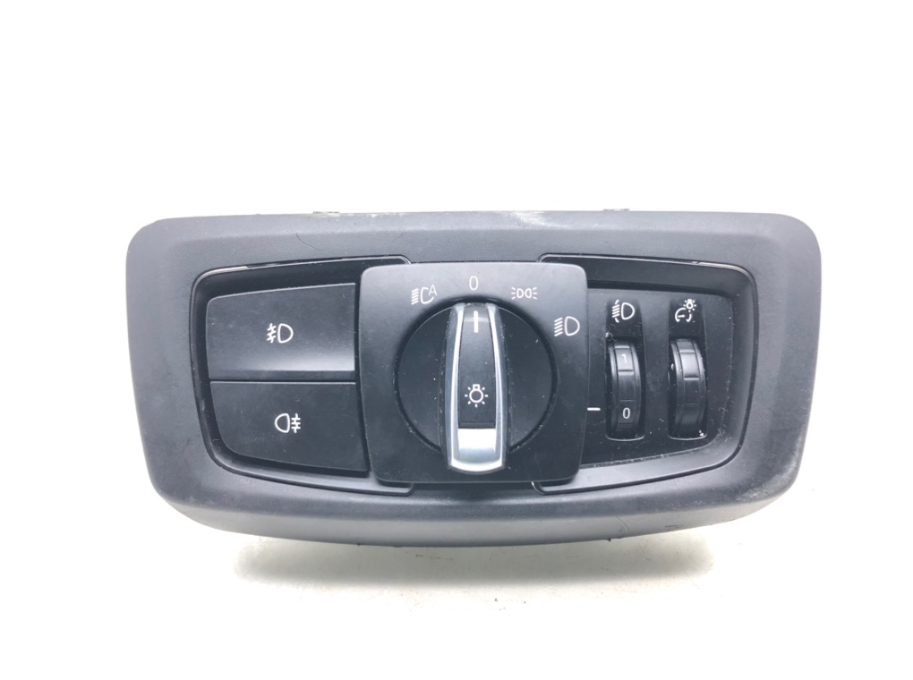 Переключатель света для BMW 2 F46, 2016 г. 1.5 i бензин б/у