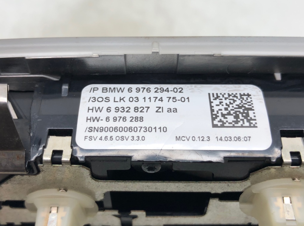 Фонарь салона (плафон) для BMW 3 E90/E91/E92/E93, 2006 г. 2.0 TD дизель б/у — фото 7