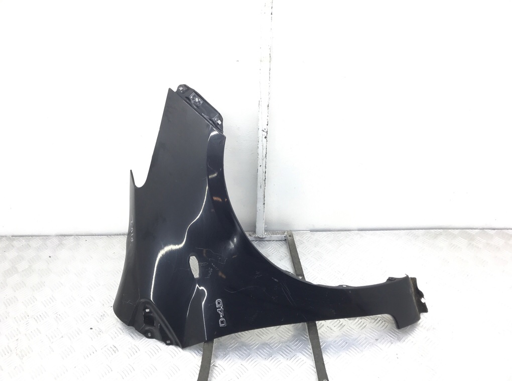Крыло переднее правое для Toyota Yaris, 2007 г. 1.4 TD дизель б/у