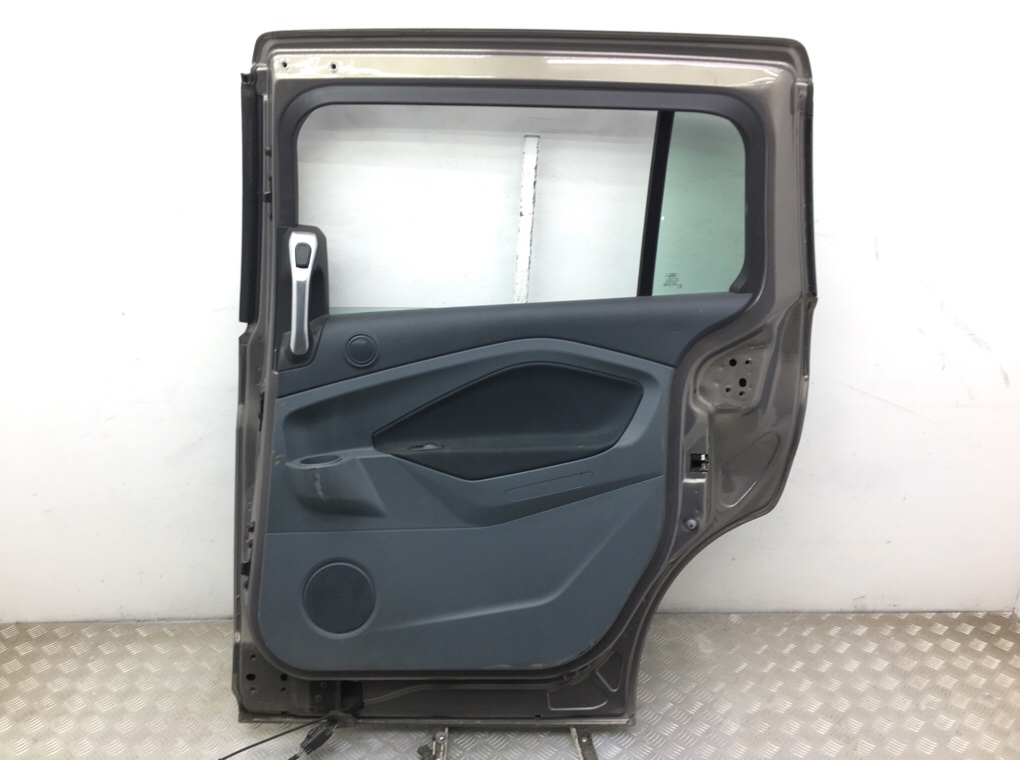 Дверь задняя правая для Ford Grand C-Max, 2013 г. 1.6 TDCi дизель б/у — фото 4