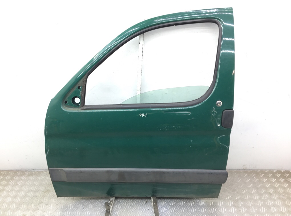 Дверь передняя левая для Peugeot Partner, 2002 г. 1.9 D дизель б/у