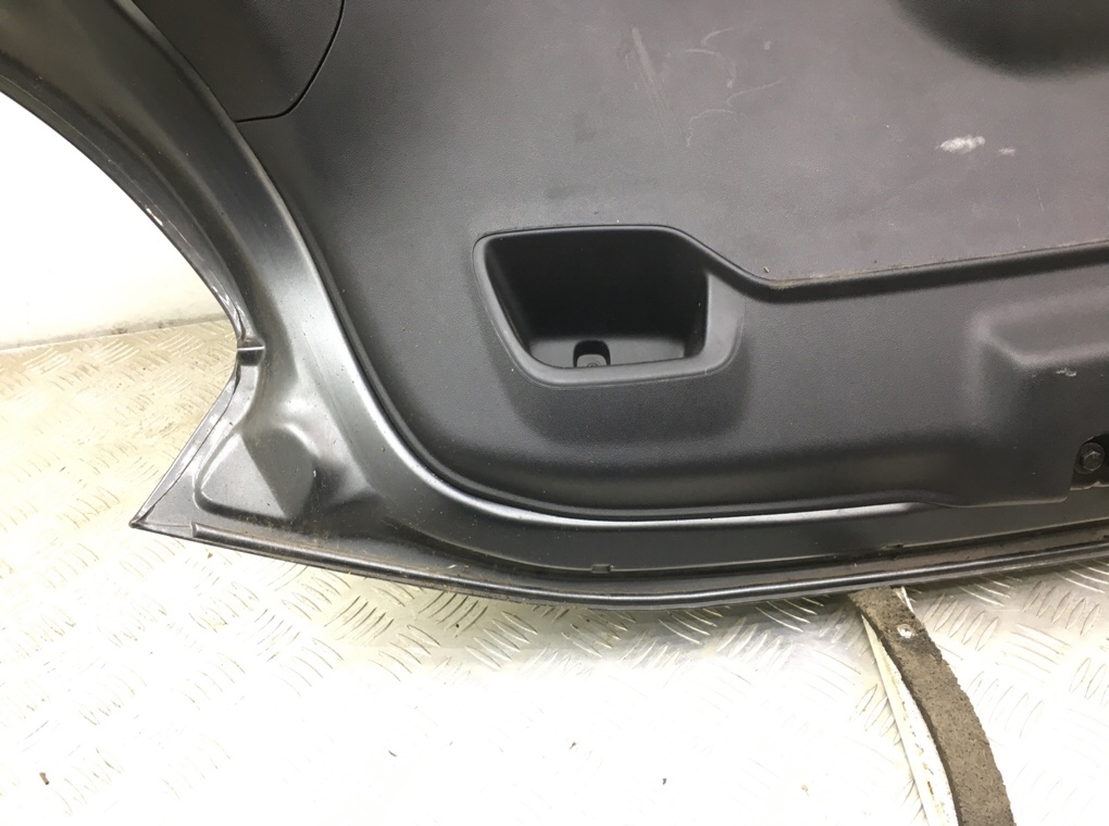 Крышка багажника для Peugeot 208, 2014 г. 1.2 i бензин б/у — фото 4