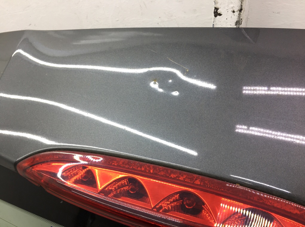 Крышка багажника для Peugeot 208, 2014 г. 1.2 i бензин б/у — фото 9