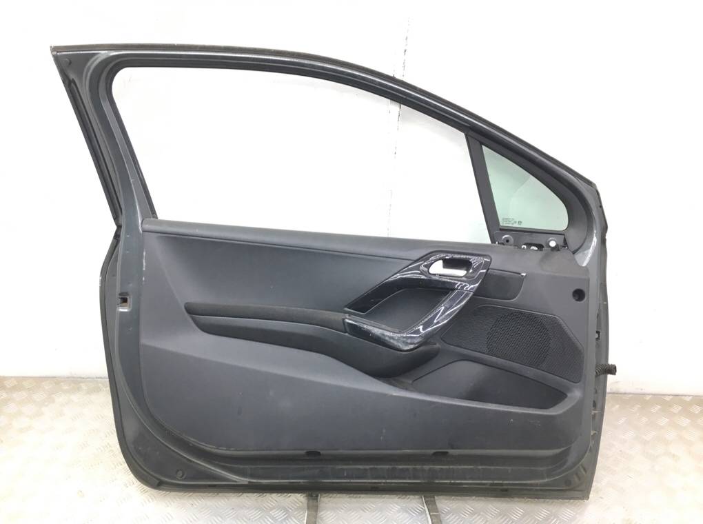 Дверь передняя левая для Peugeot 208, 2014 г. 1.2 i бензин б/у — фото 4