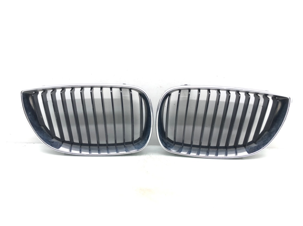 Решетка радиатора для BMW 1 E87/E81/E82/E88, 2004 г. 1.6 i бензин б/у