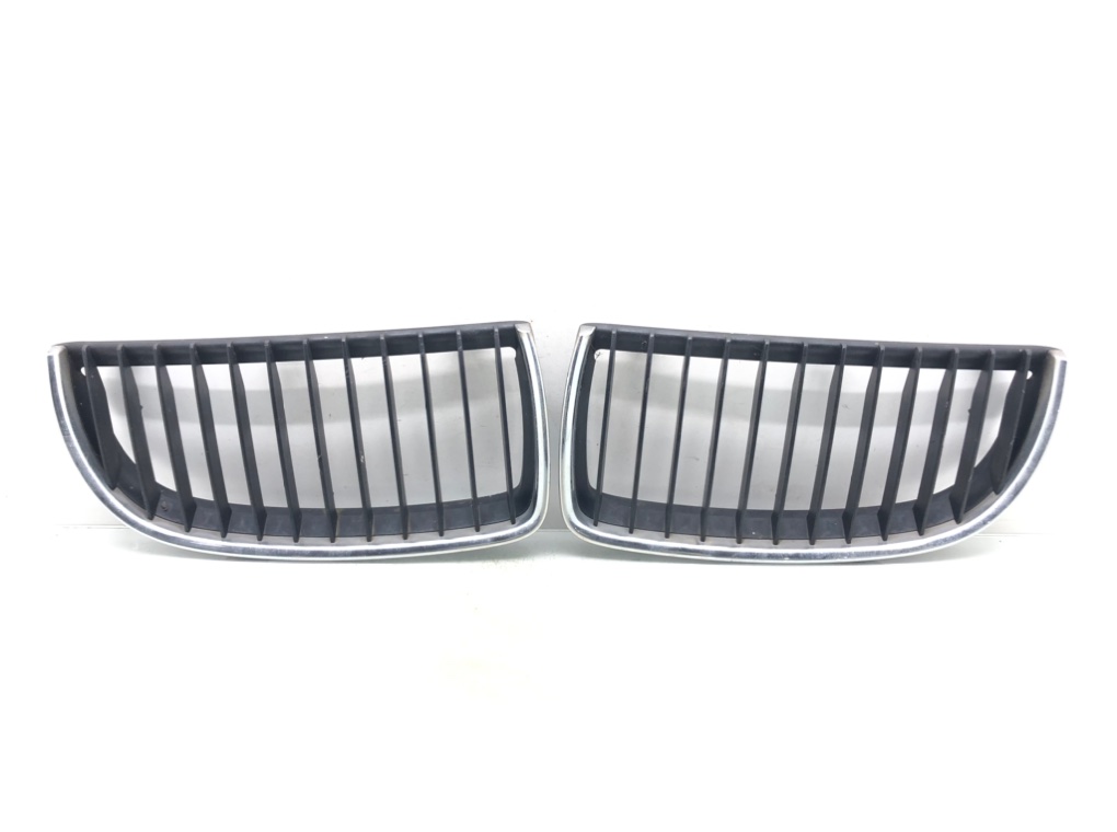 Решетка радиатора для BMW 3 E90/E91/E92/E93, 2007 г. 2.0 TD дизель б/у