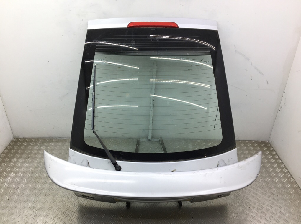 Крышка багажника для Toyota Celica, 2001 г. 1.8 i бензин б/у — фото 2