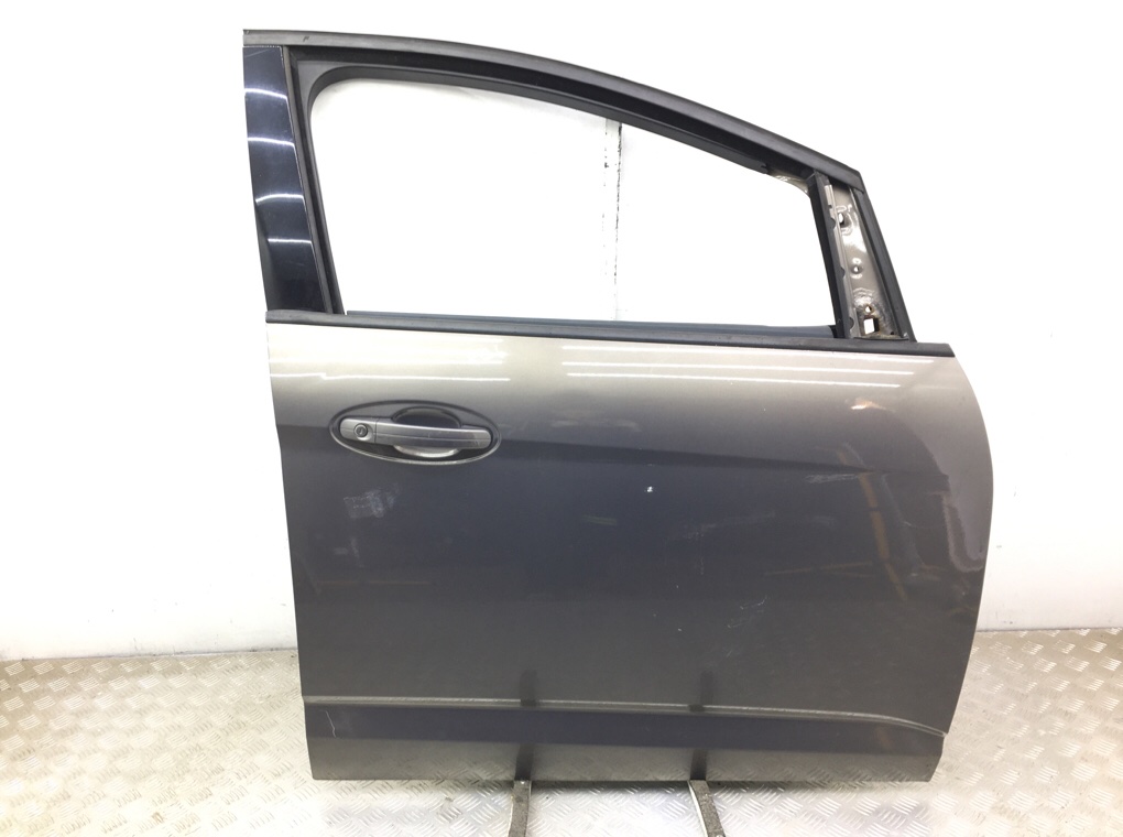 Дверь передняя правая для Ford Grand C-Max, 2013 г. 1.6 TDCi дизель б/у