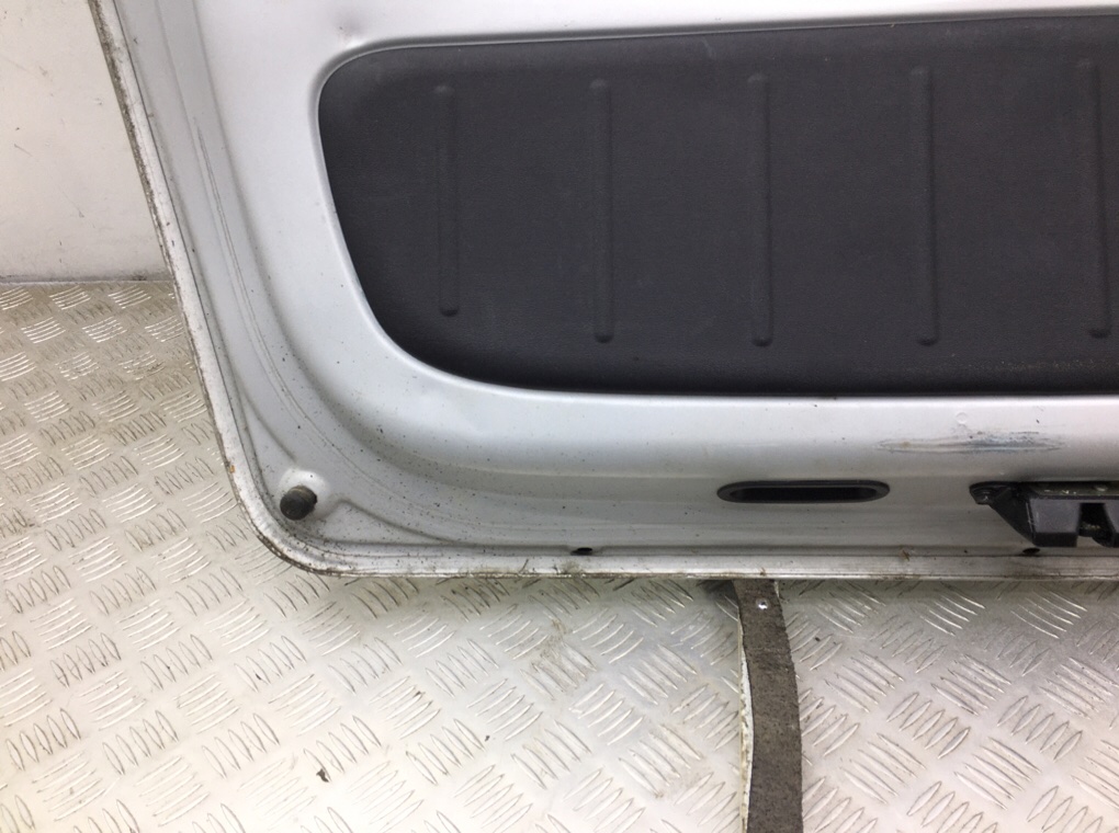 Крышка багажника для Hyundai i10, 2010 г. 1.2 i бензин б/у — фото 4
