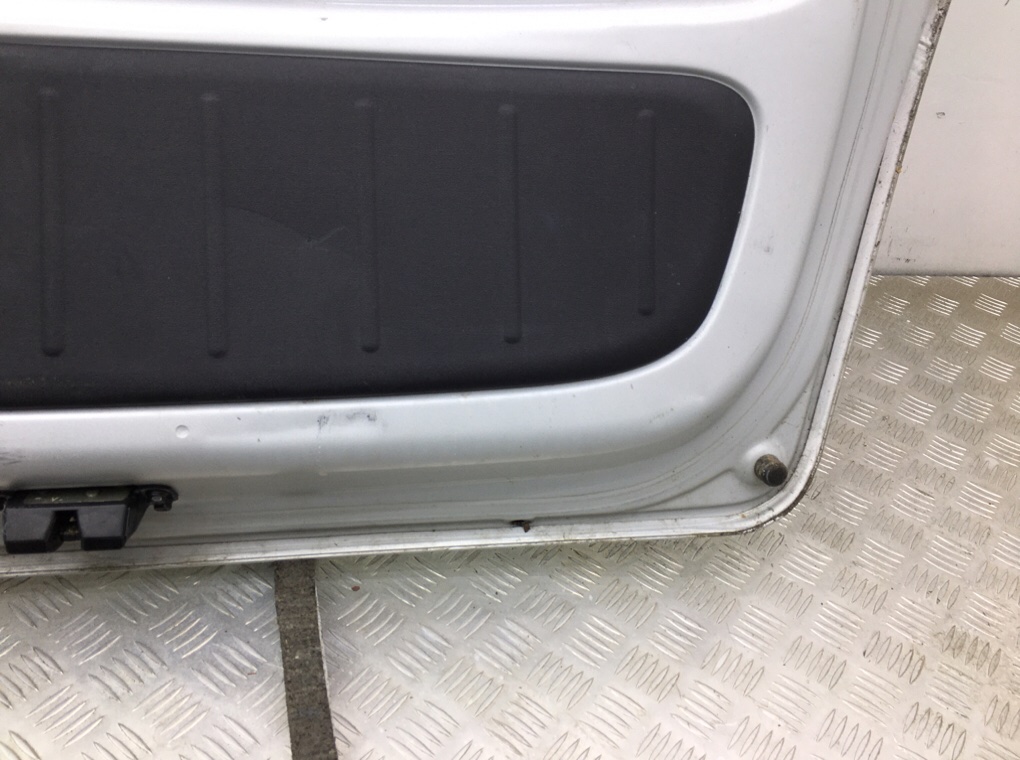 Крышка багажника для Hyundai i10, 2010 г. 1.2 i бензин б/у — фото 5