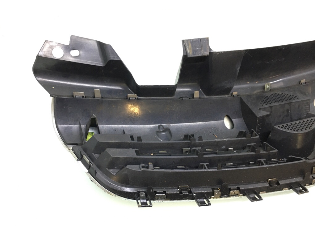 Решетка радиатора для Opel Zafira, 2009 г. 1.9 CDTi дизель б/у — фото 5