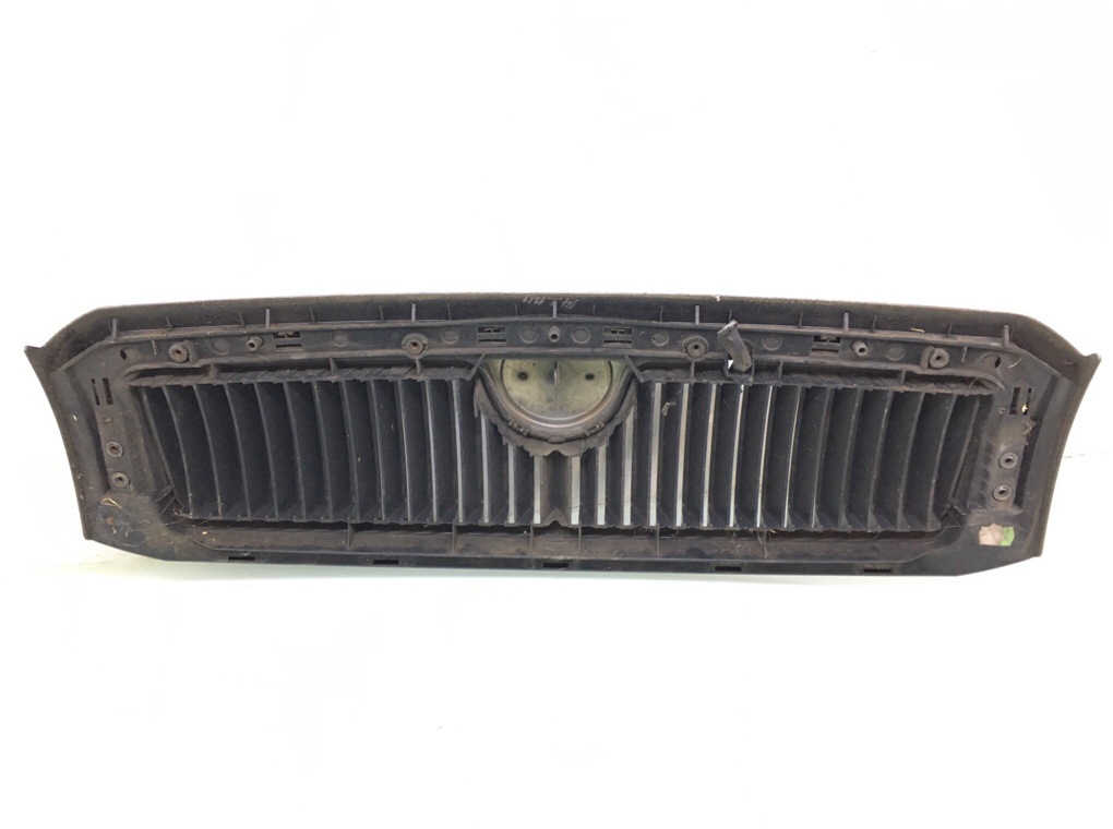 Решетка радиатора для Skoda Fabia, 2006 г. 1.4 i бензин б/у — фото 3