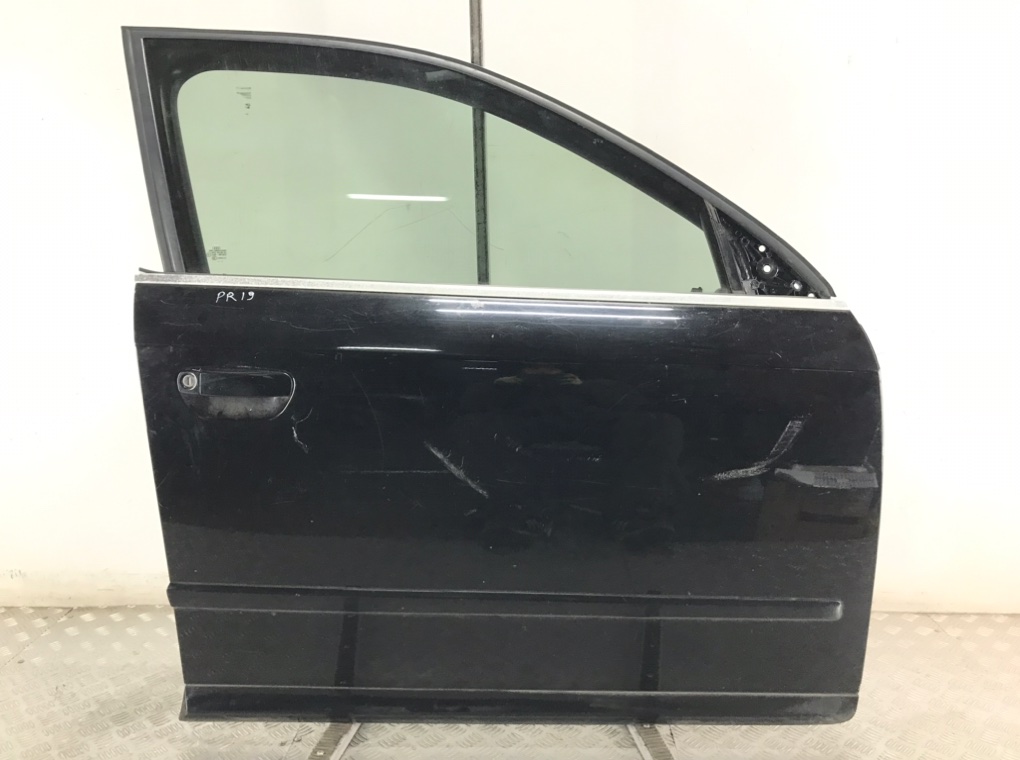 Дверь передняя правая для Audi A4, 2007 г. 2.0 TDi дизель б/у