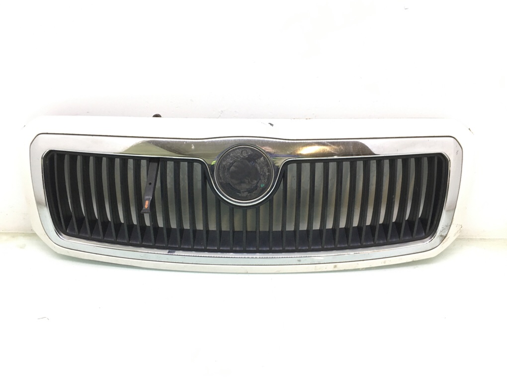 Решетка радиатора для Skoda Fabia, 2000 г. 1.4 i бензин б/у