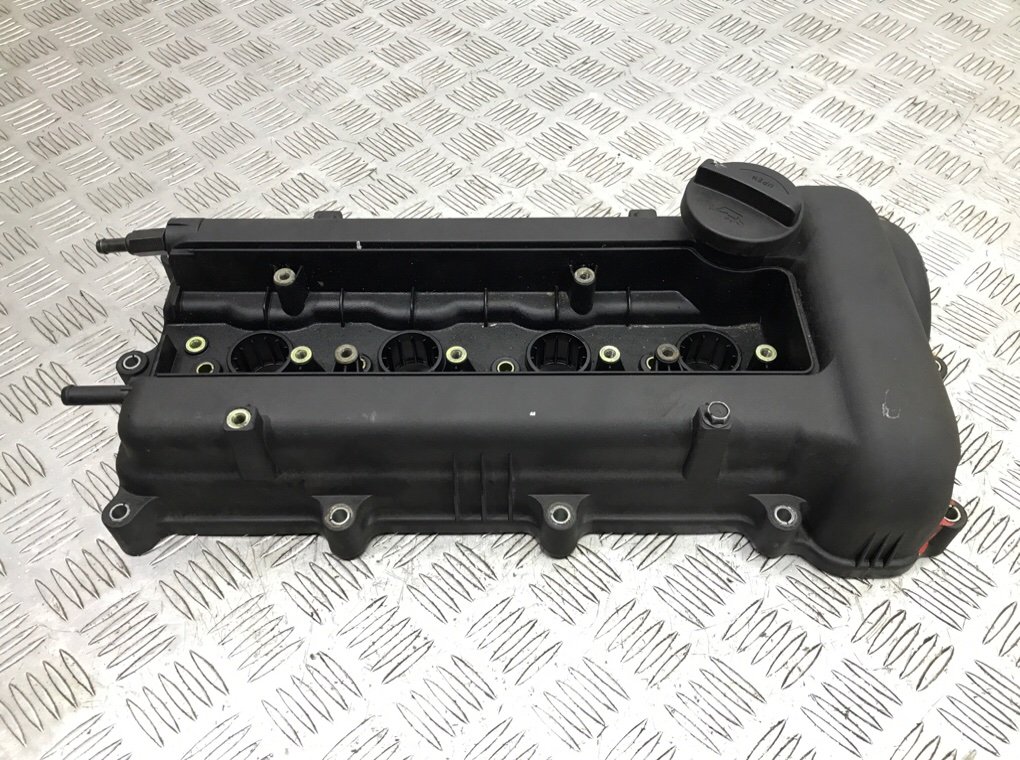 Клапанная крышка для Hyundai i20, 2009 г. 1.4 i бензин б/у — фото 3