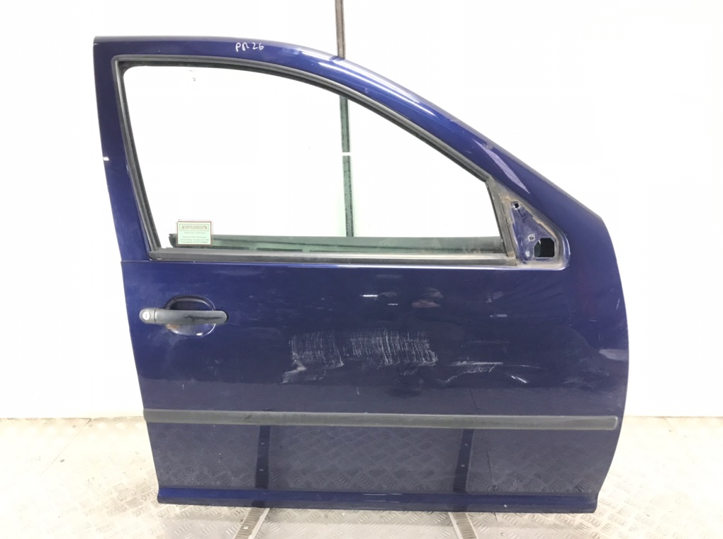 Дверь передняя правая для Volkswagen Golf, 2003 г. 1.9 TDi дизель б/у