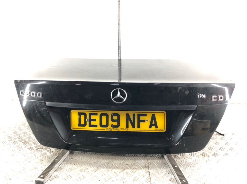 Крышка багажника для Mercedes C W204, 2009 г. 2.2 CDi дизель б/у