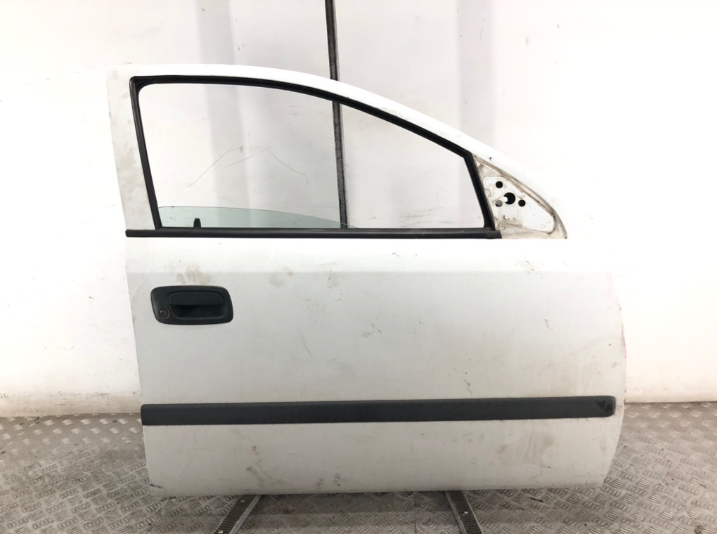 Дверь передняя правая для Opel Astra, 2003 г. 1.7 DTi дизель б/у
