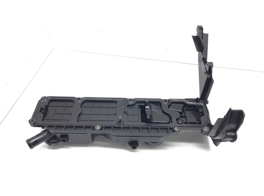 Клапанная крышка для Ford Focus, 2012 г. 1.6 TDCi дизель б/у — фото 4