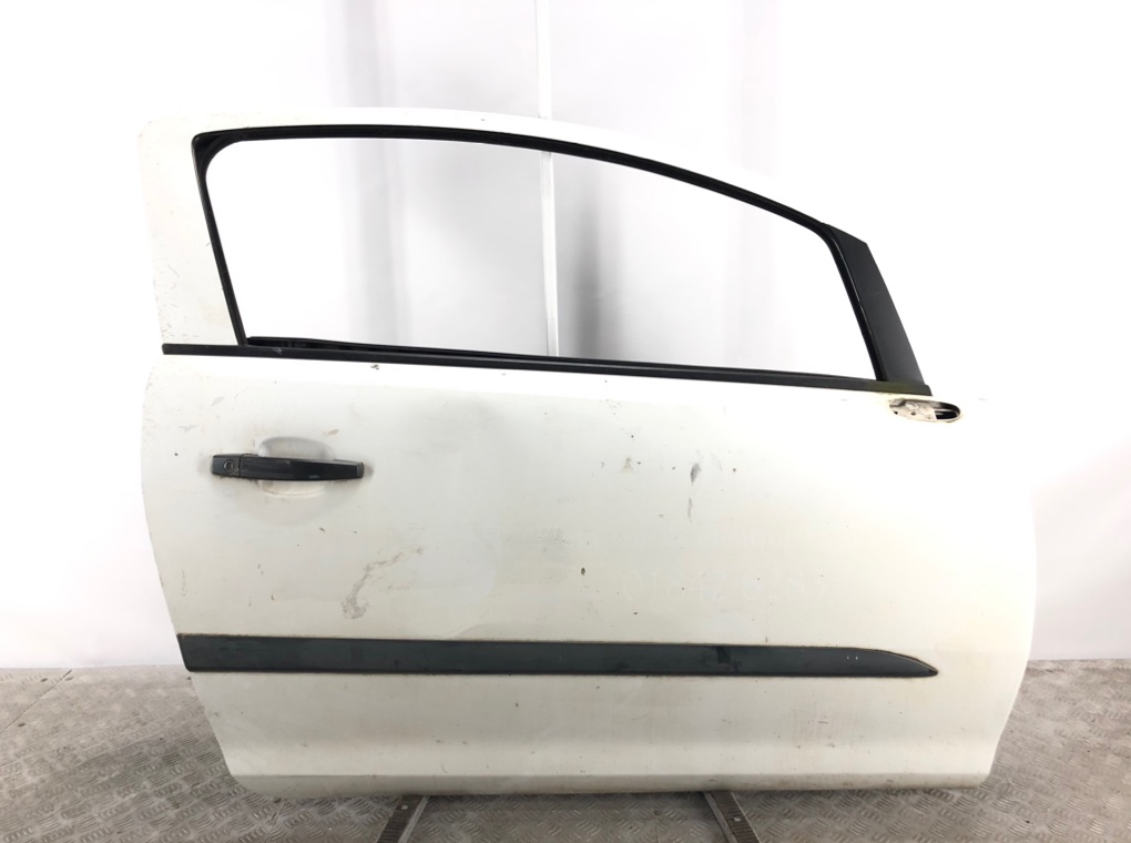 Дверь передняя правая для Opel Corsa, 2007 г. 1.3 CDTi дизель б/у