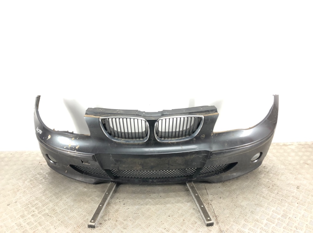 Бампер передний для BMW 1 E87/E81/E82/E88, 2005 г. 2.0 TD дизель б/у