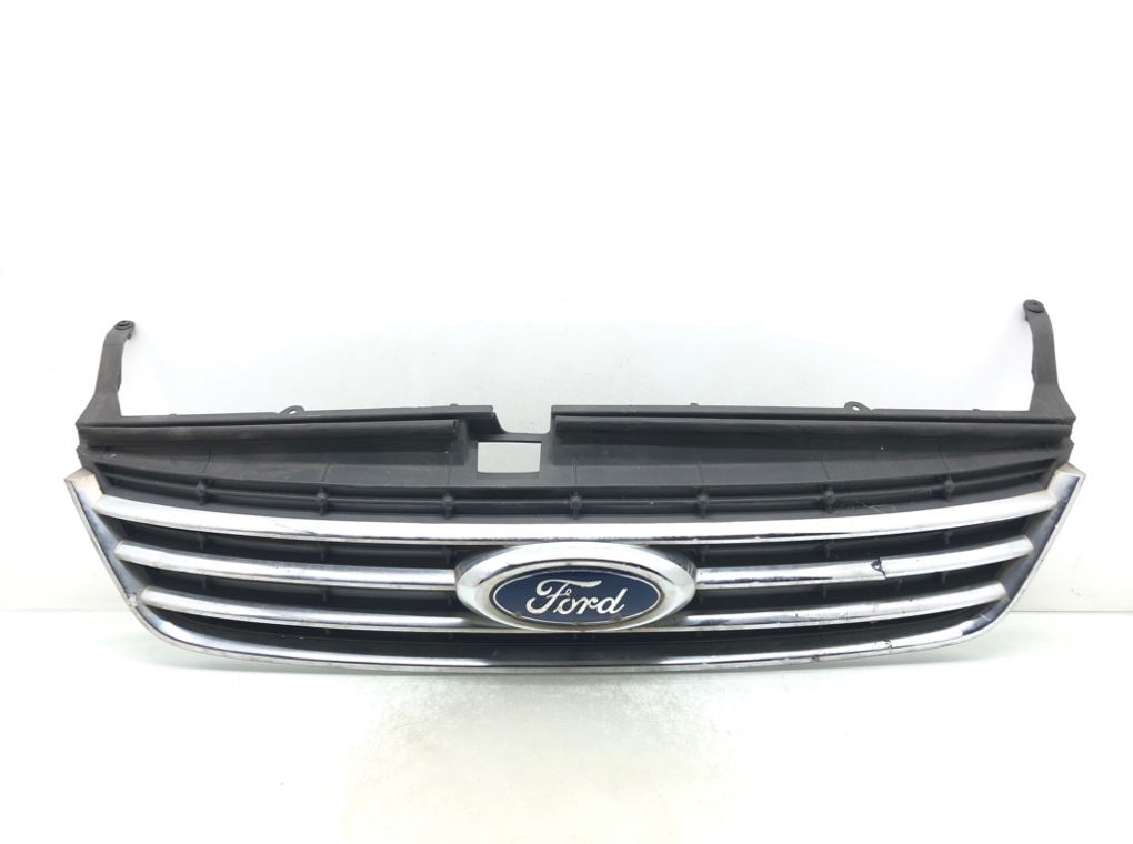 Решетка радиатора для Ford Mondeo, 2009 г. 2.2 TDCI дизель б/у