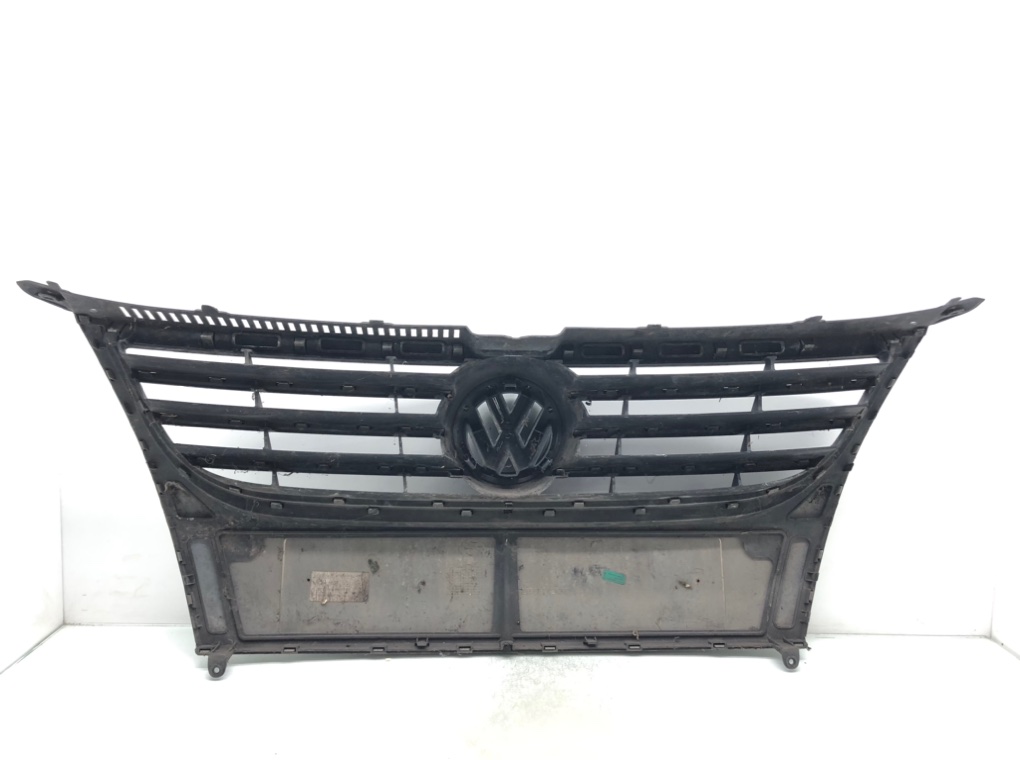 Решетка радиатора для Volkswagen Touran, 2008 г. 2.0 TDi дизель б/у — фото 4