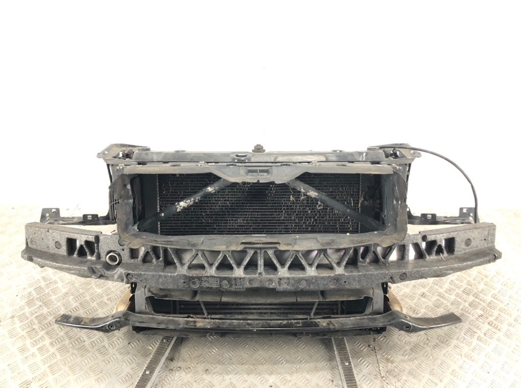 Панель передняя (телевизор) для BMW 3 F30/F31/GT F34, 2012 г. 2.0 TD дизель б/у