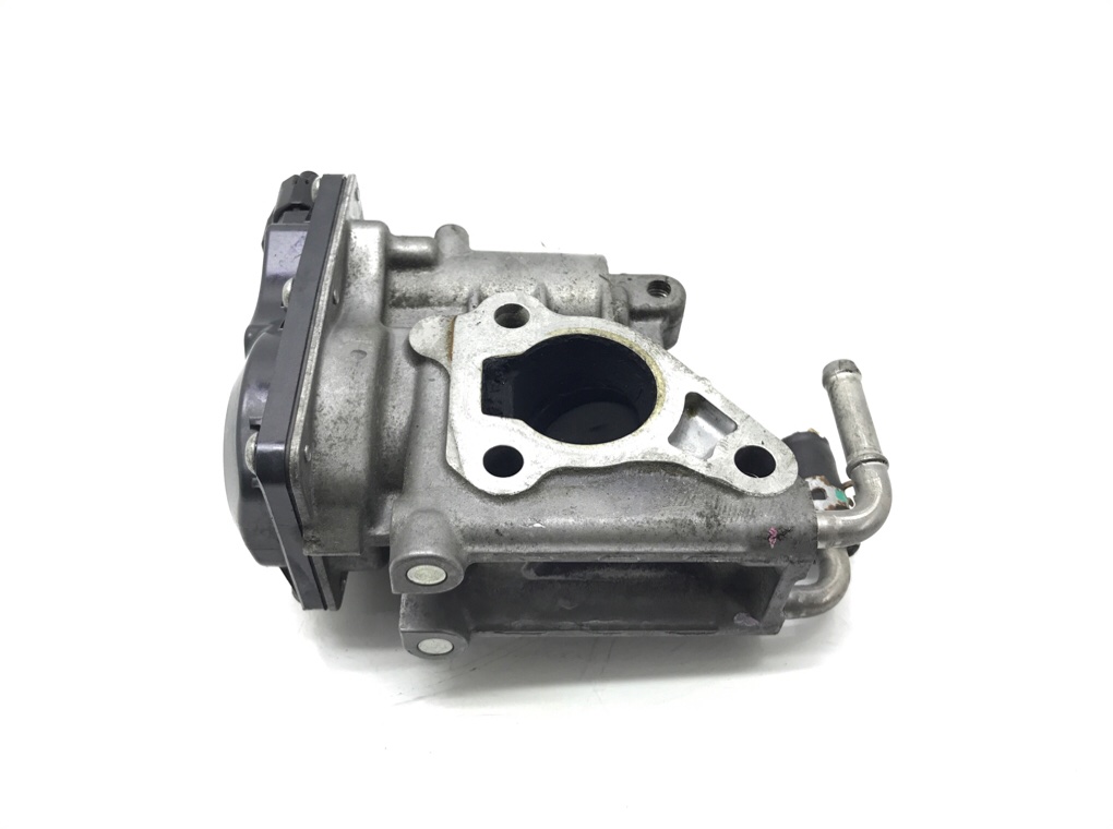 Клапан EGR для Toyota Verso, 2012 г. 2.0 D-4D дизель б/у