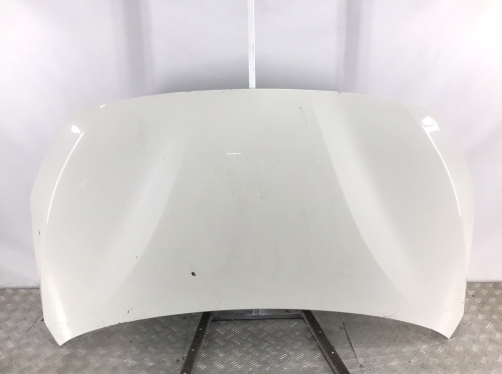 Капот для BMW 2 F46, 2016 г. 1.5 i бензин б/у