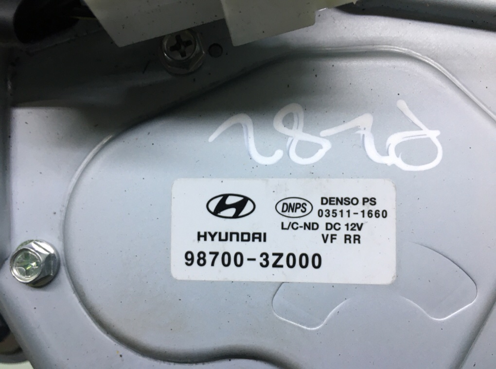 Моторчик заднего стеклоочистителя (дворника) для Hyundai i40, 2013 г. 1.7 CRDi дизель б/у — фото 6