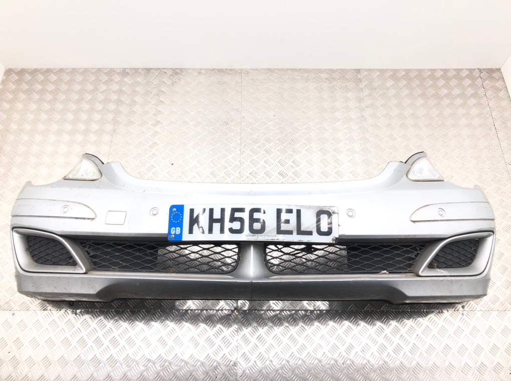 Бампер передний для Mercedes R W251, 2006 г. 3.0 CDI дизель б/у