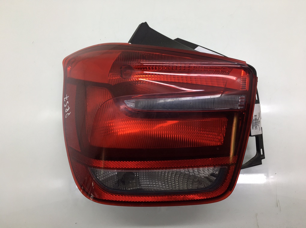 Фонарь задний левый для BMW 1 F20/F21, 2012 г. 2.0 TD дизель б/у