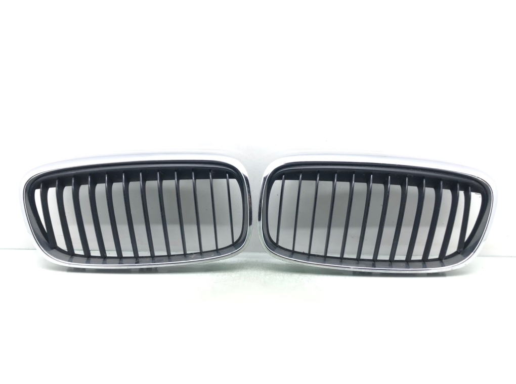 Решетка радиатора для BMW 2 F46, 2016 г. 1.5 i бензин б/у