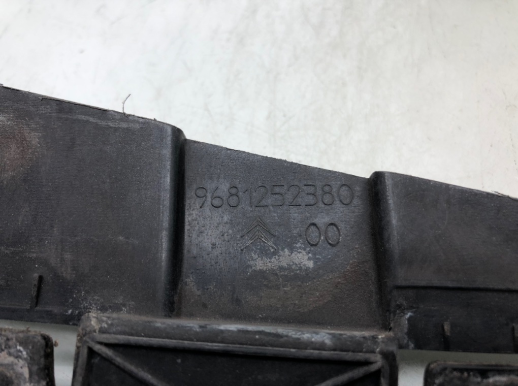 Накладка декоративная для Citroen C2, 2009 г. 1.4 HDi дизель б/у — фото 5