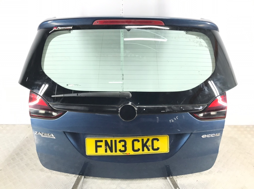 Крышка багажника для Opel Zafira, 2013 г. 2.0 CDTi дизель б/у