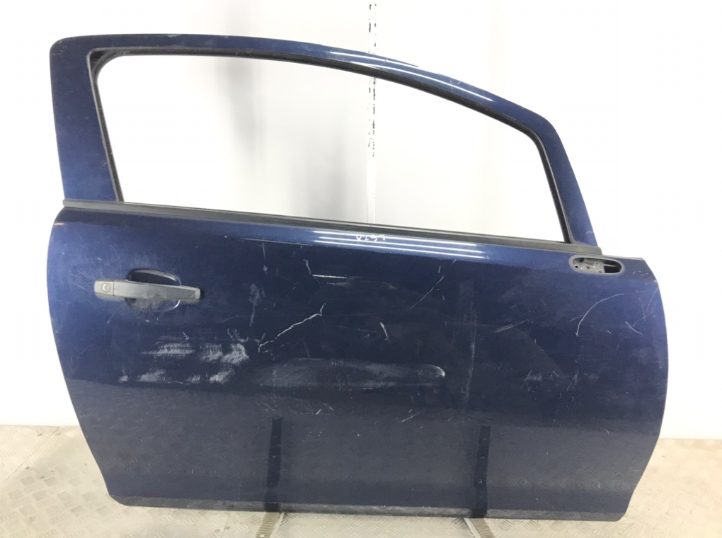 Дверь передняя правая для Opel Corsa, 2011 г. 1.0 i бензин б/у