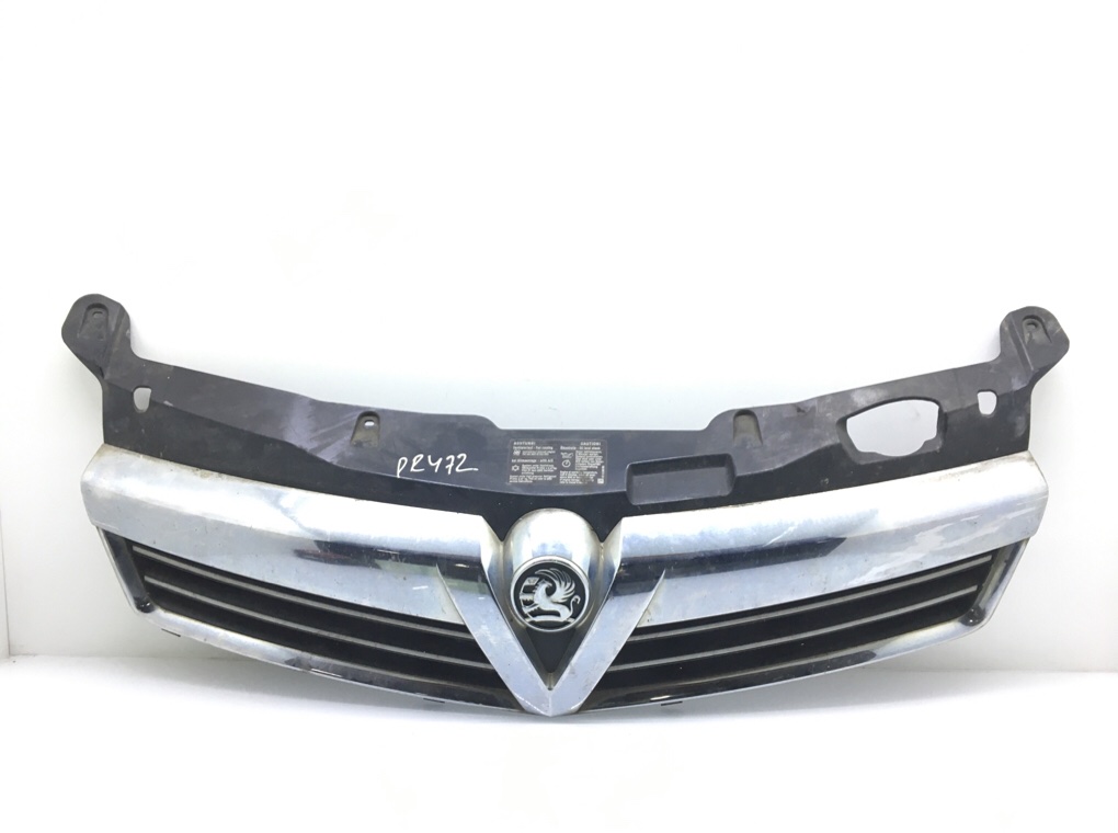 Решетка радиатора для Opel Astra, 2010 г. 1.7 CDTi дизель б/у