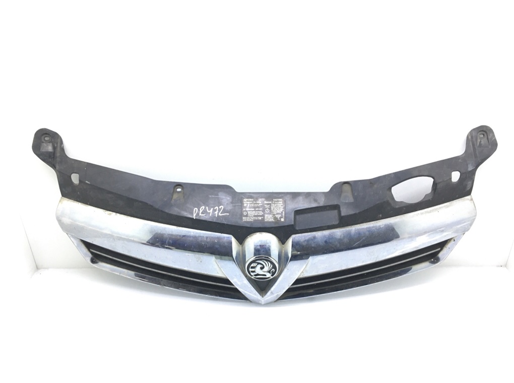 Решетка радиатора для Opel Astra, 2010 г. 1.7 CDTi дизель б/у — фото 2