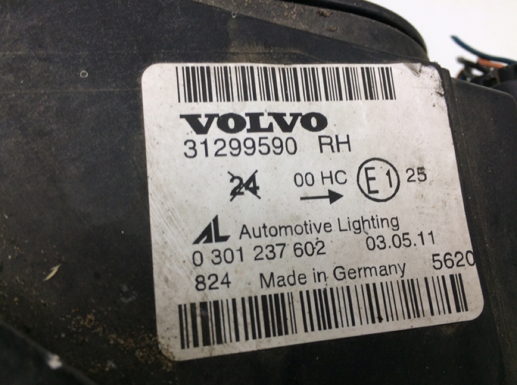 Фара правая для Volvo V50, 2011 г. 2.0 TD дизель б/у — фото 7